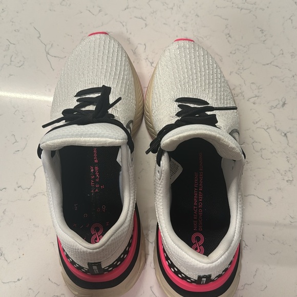 Nike react infinity flyknit- men’s size 10 - Picture 6 of 6